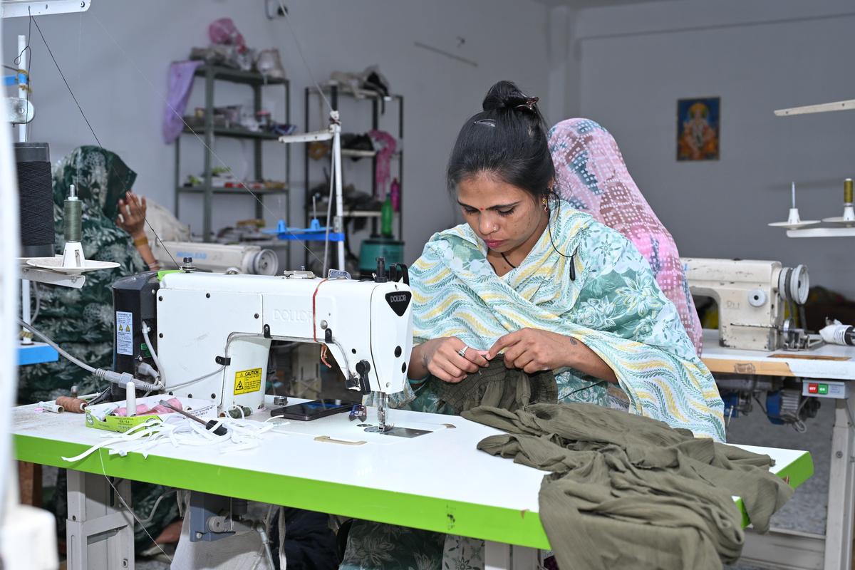 Female artisan 5 at Shiv Shakti project