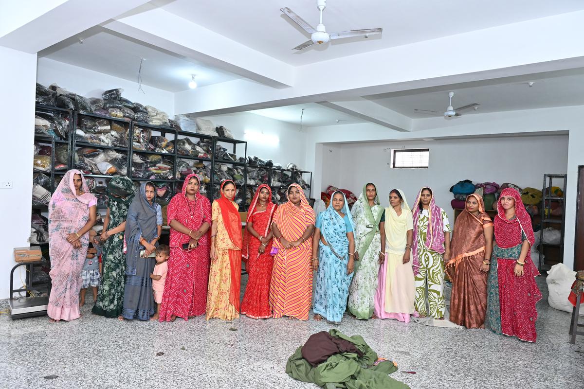 Female artisan 8 at Shiv Shakti project